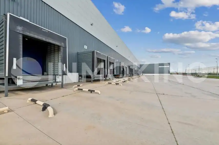 Industriegebäude mit Aufzug zur Miete in Cabanillas del Campo, imagen 3