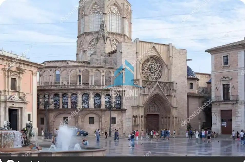 Exterior view of Houses for sale in Valencia  with Air Conditioner, Terrace and Furnished