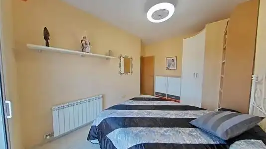 Habitación de Casa o chalet en venta en Santa Perpètua de Mogoda con Aire acondicionado, Calefacción y Jardín privado