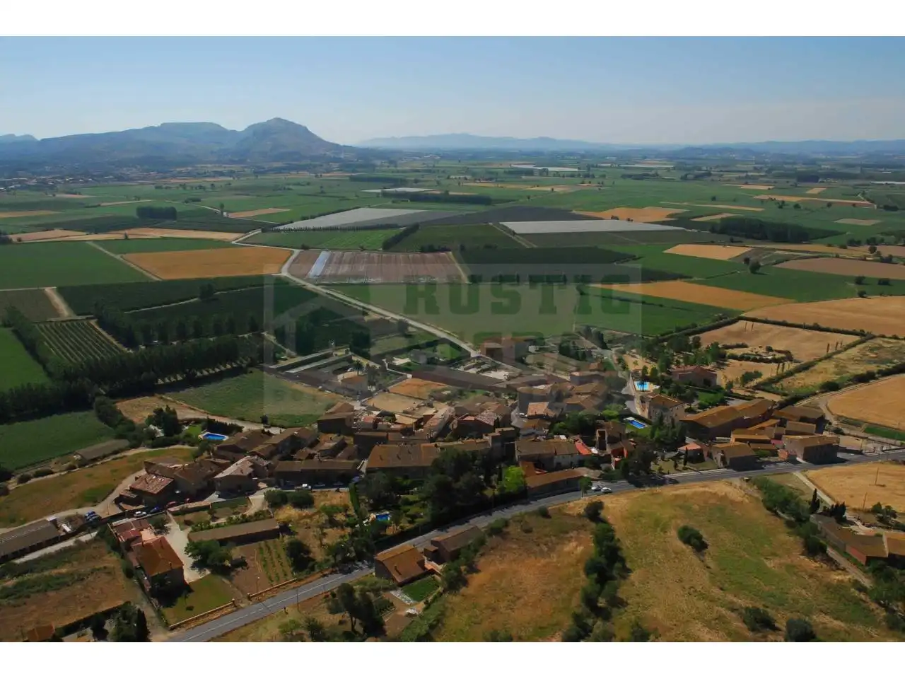 Residential land for sale in Calle Les Bolagueres - Crta. Figueres, imagen 5