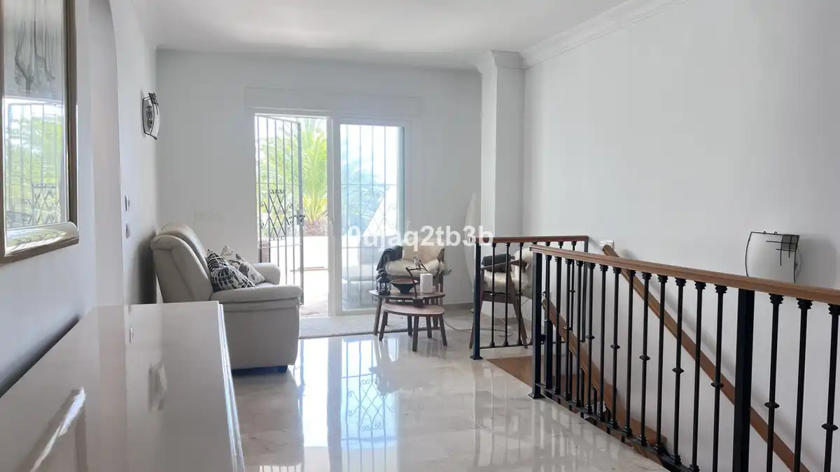 Dúplex amb piscina en venda a Nueva Andalucía, imagen 16