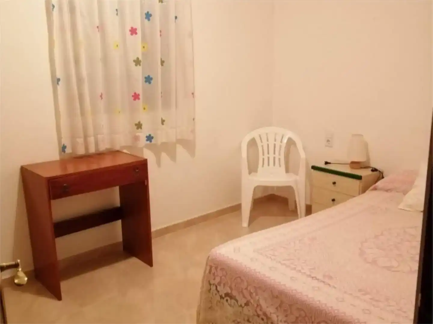 Dormitori de Casa adosada en venda en El Herrumblar  amb Aire condicionat, Traster i Moblat