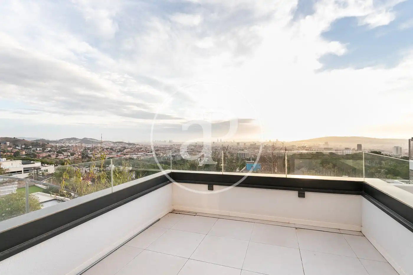 Exterior view of Flat for rent in Barcelona  with Air Conditioner, Heating and Private garden