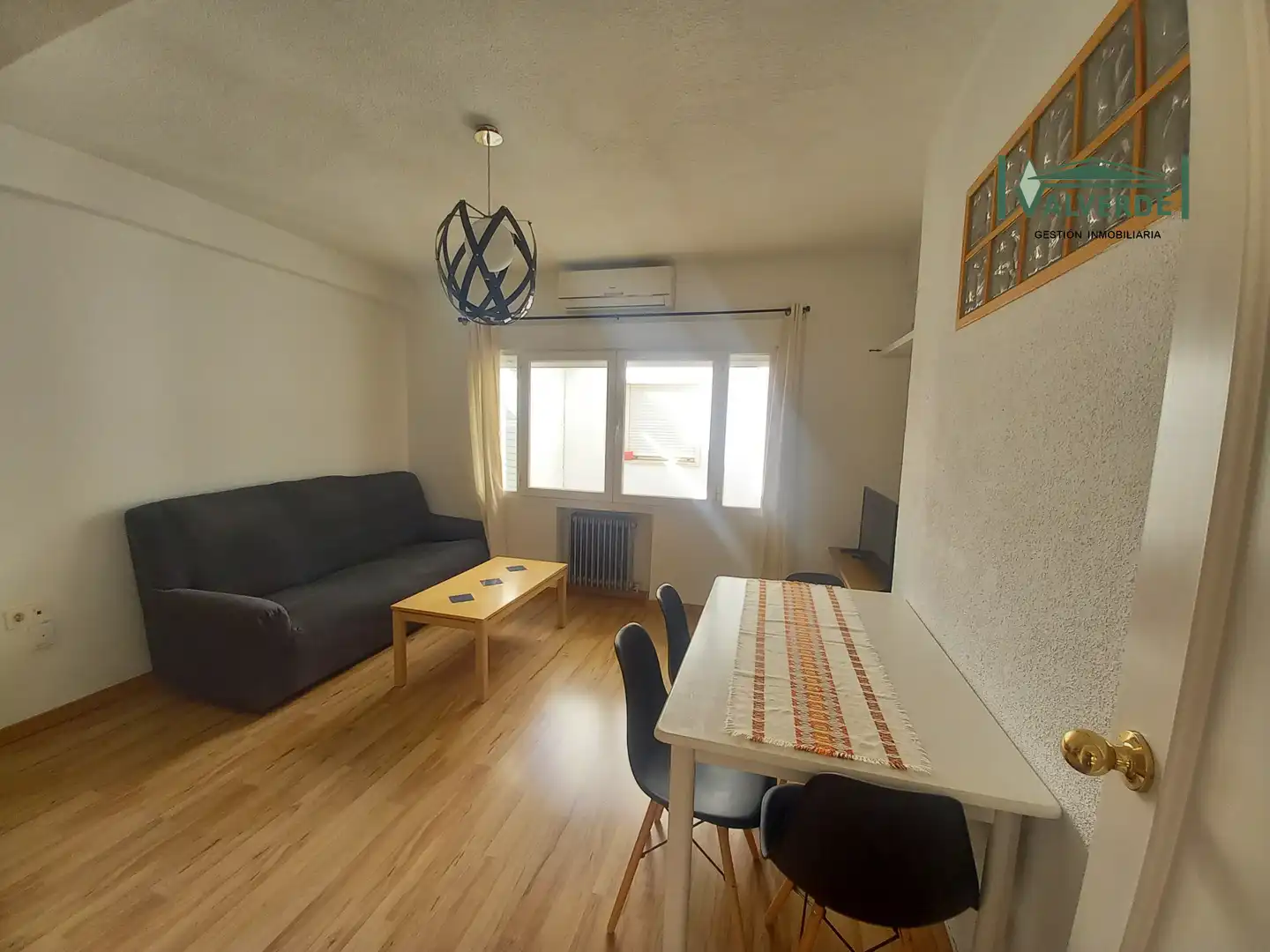 Apartamento con ascensor en alquiler en Calle Puentezuelas