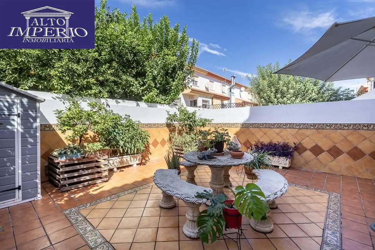 Casa a schiera con terrazza in vendita a Calle de Jerónimo de Rueda 34, imagen 4