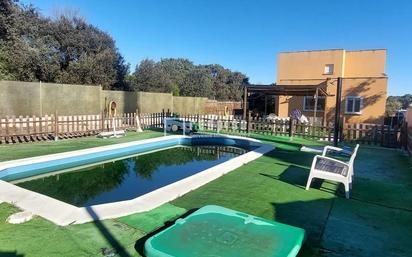 Piscina de Casa o xalet en venda en San Román de los Montes amb Calefacció i Terrassa