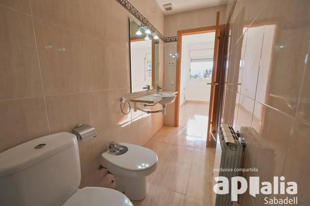 Casa adosada en Venta en Sentmenat