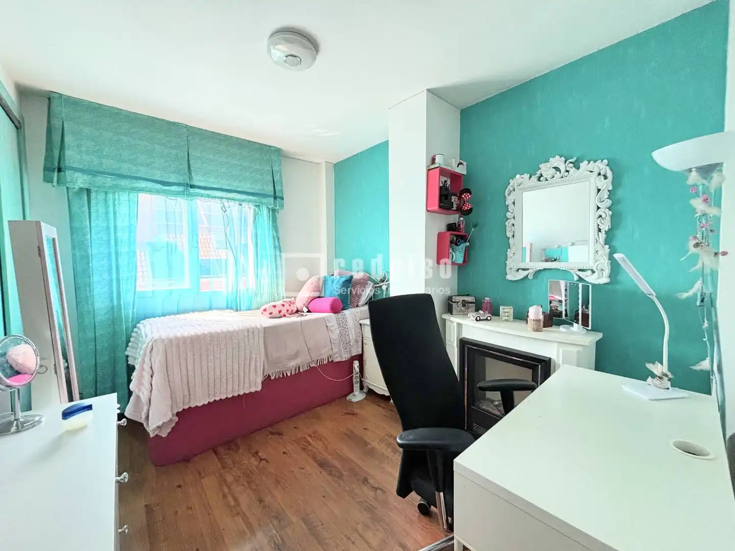 Habitación de Casa o chalet en venta en Colmenar Viejo con Aire acondicionado, Calefacción y Jardín privado