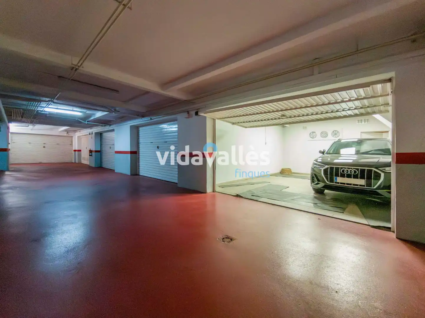 Parking de Casa adosada en venta en Premià de Mar con Aire acondicionado, Calefacción y Jardín privado