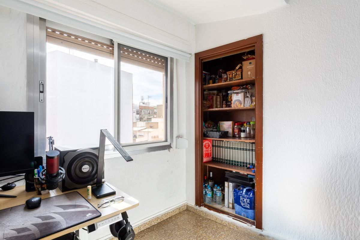 Dormitori de Pis en venda en Alaquàs amb Aire condicionat, Calefacció i Moblat