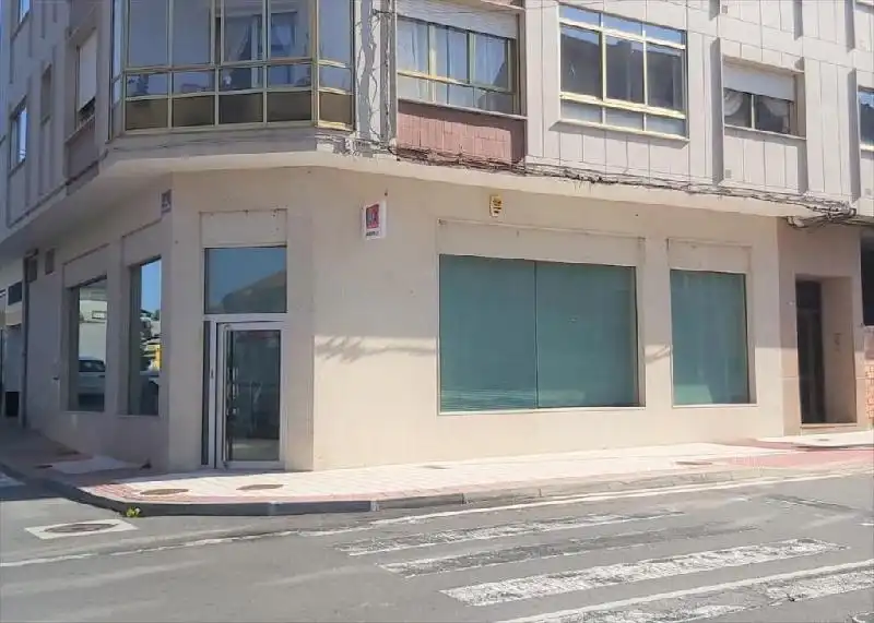Business premises to rent in Forcarei