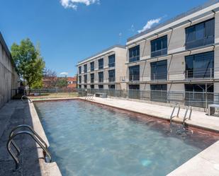 Piscina de Loft de lloguer en Las Rozas de Madrid amb Calefacció, Jardí privat i Piscina comunitària