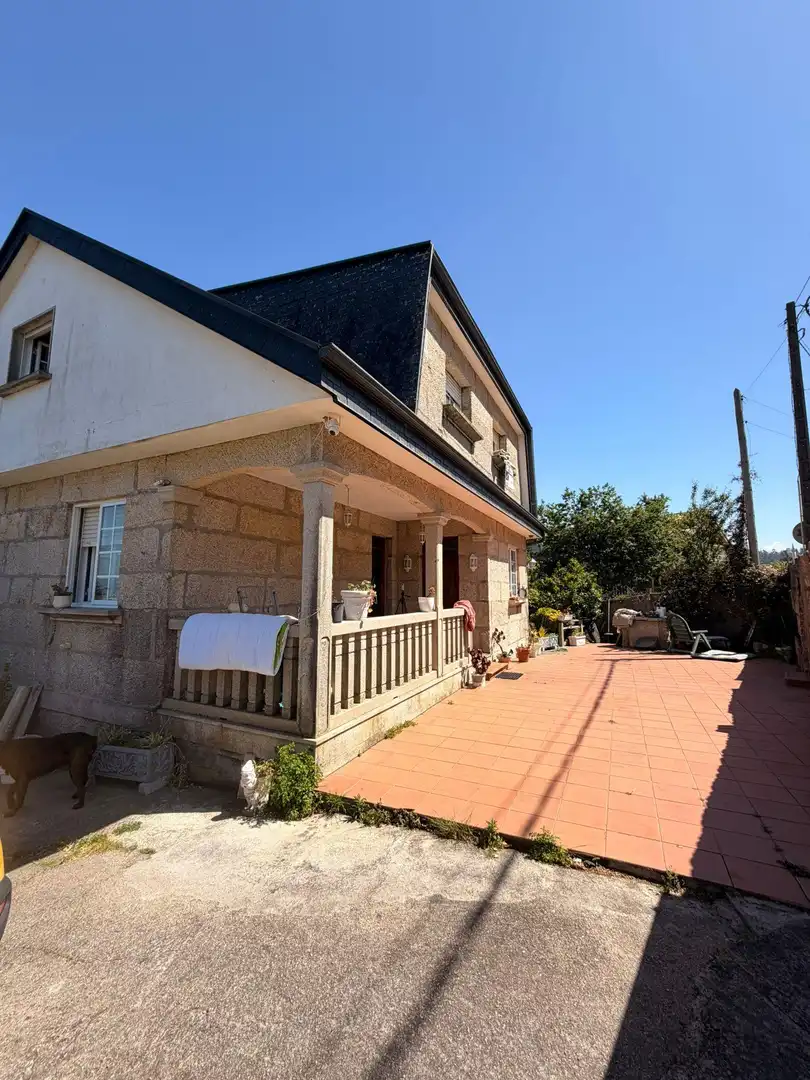 Vista exterior de Casa o chalet en venta en Vigo 