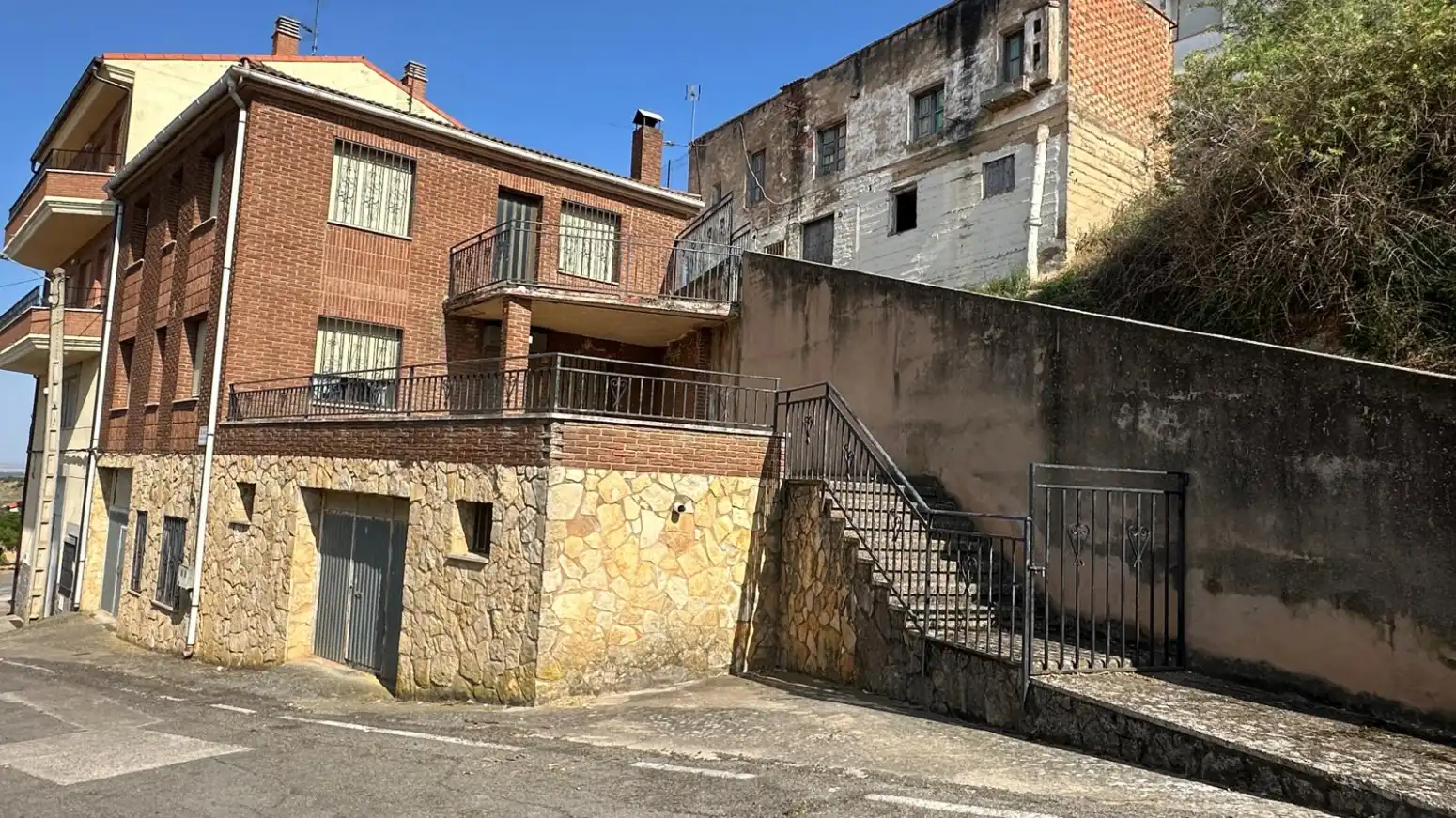 Exterior view of Houses for sale in Ausejo  with Heating, Terrace and Furnished