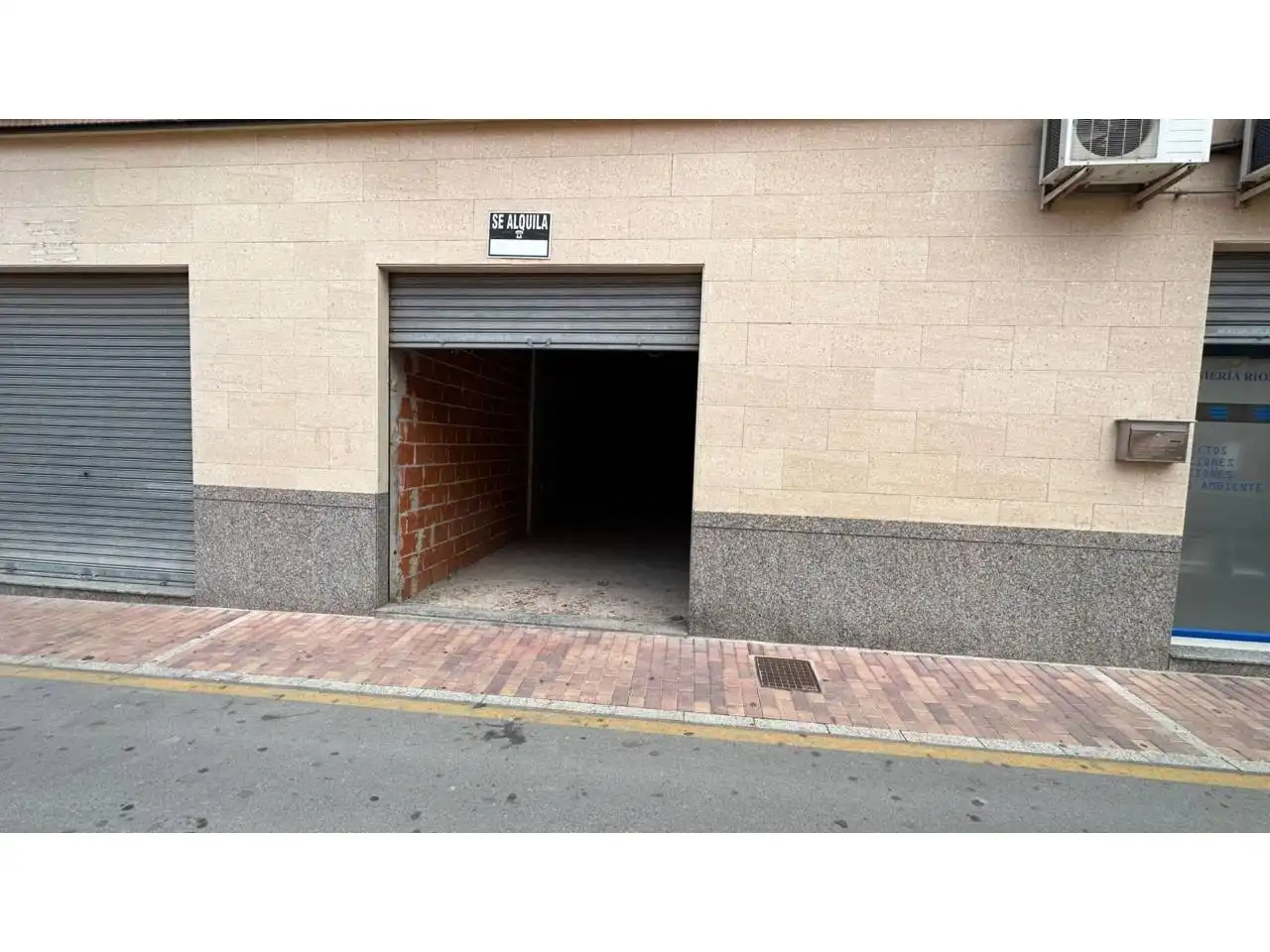 Gewerbefläche zum Verkauf in Calle DE LA NORIA