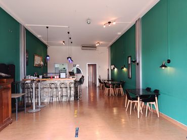 Business premises for transfer in Les Salines - Pla de Sant Pere