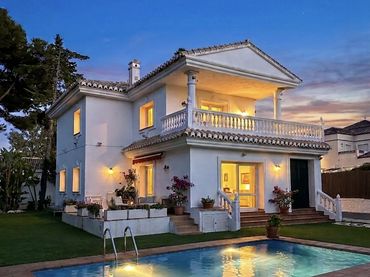 Casa con balcone in vendita a Elviria - Cabopino