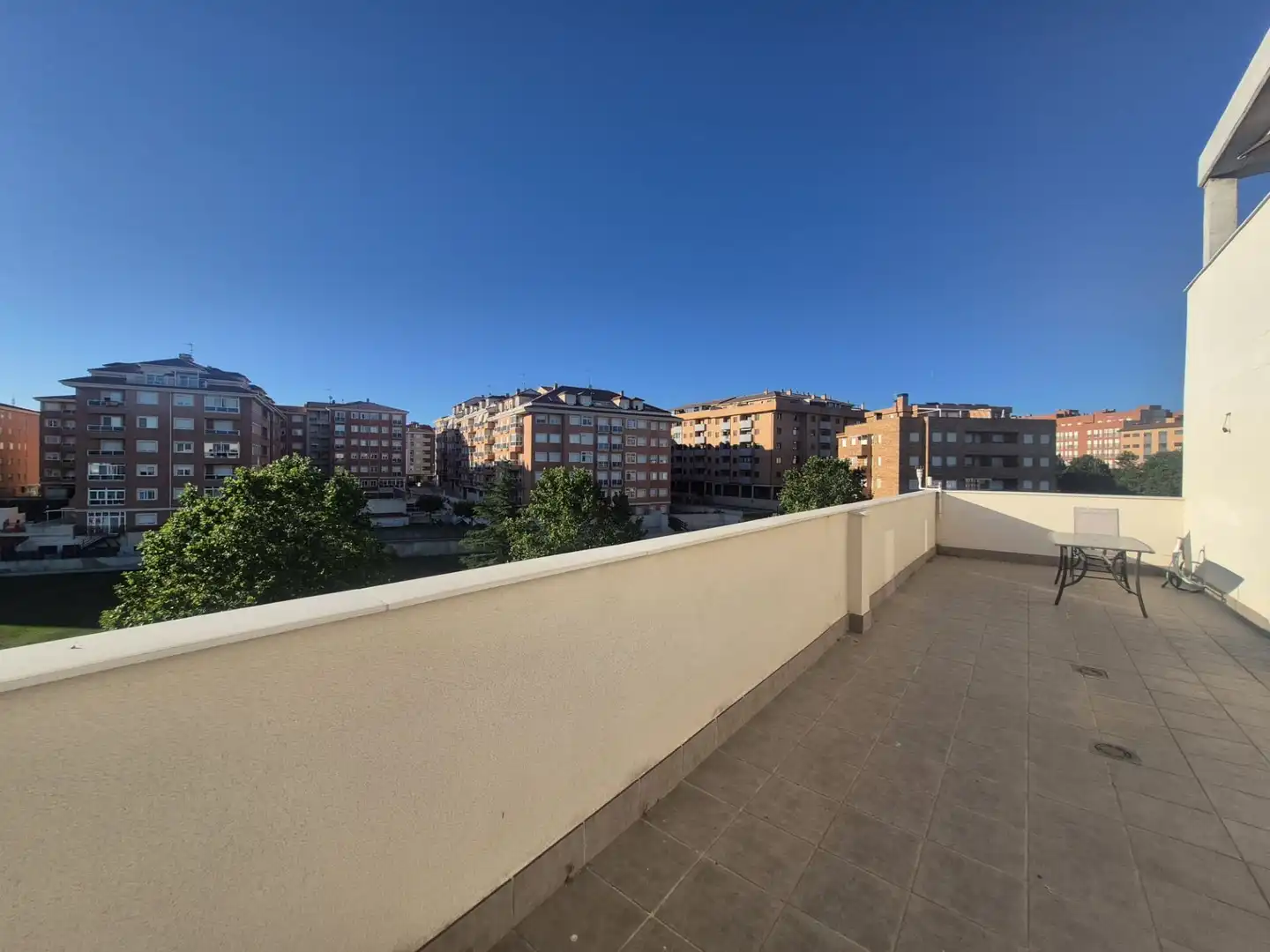 Terrasse von Wohnung zum Verkauf in Ávila mit Heizung, Terrasse und Abstellraum