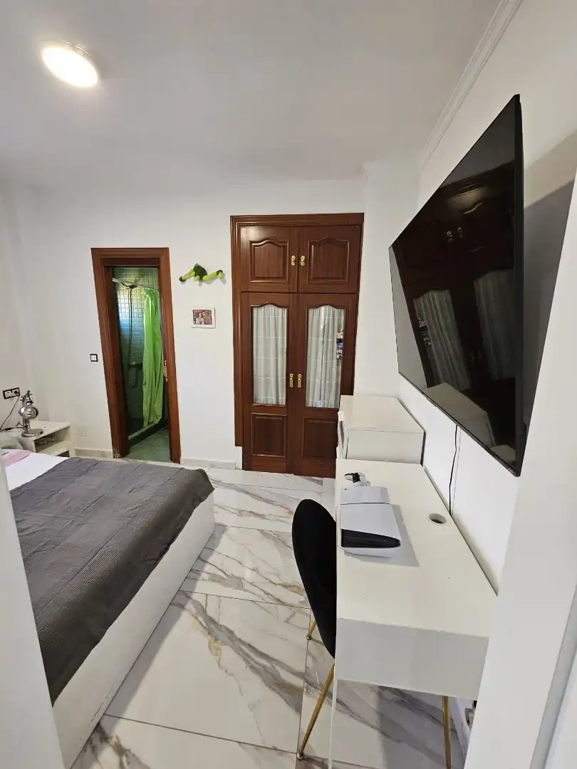 Schlafzimmer von Haus oder Chalet zum Verkauf in Alhaurín de la Torre mit Klimaanlage, Privatgarten und Terrasse