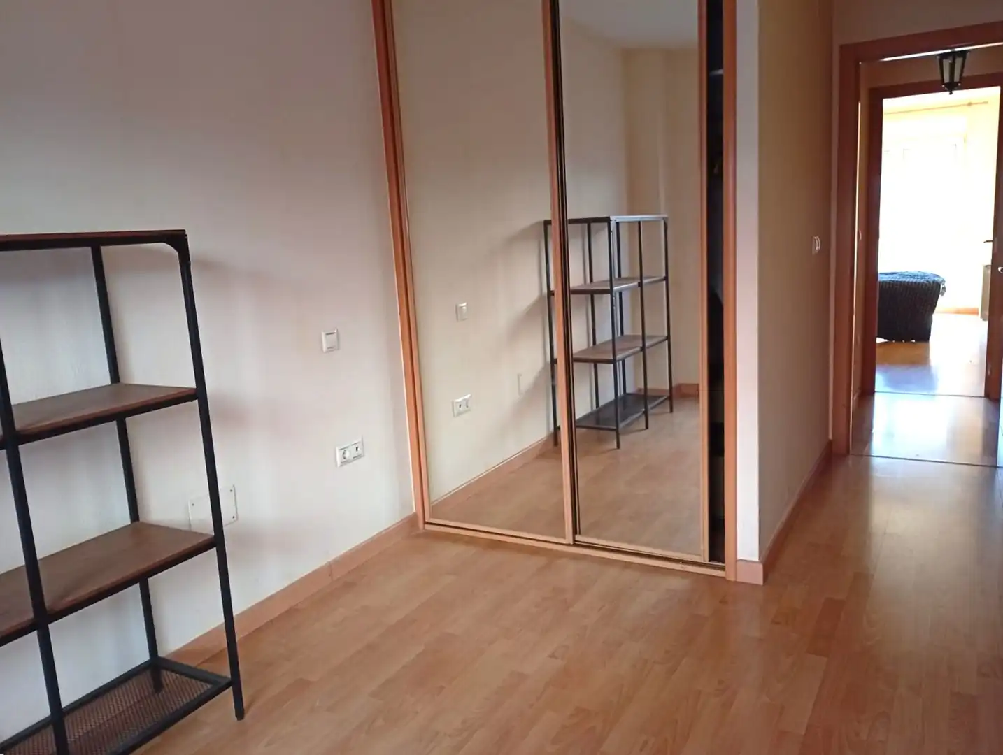 Habitación de Piso en venta en Arroyo de la Encomienda con Calefacción, Terraza y Trastero