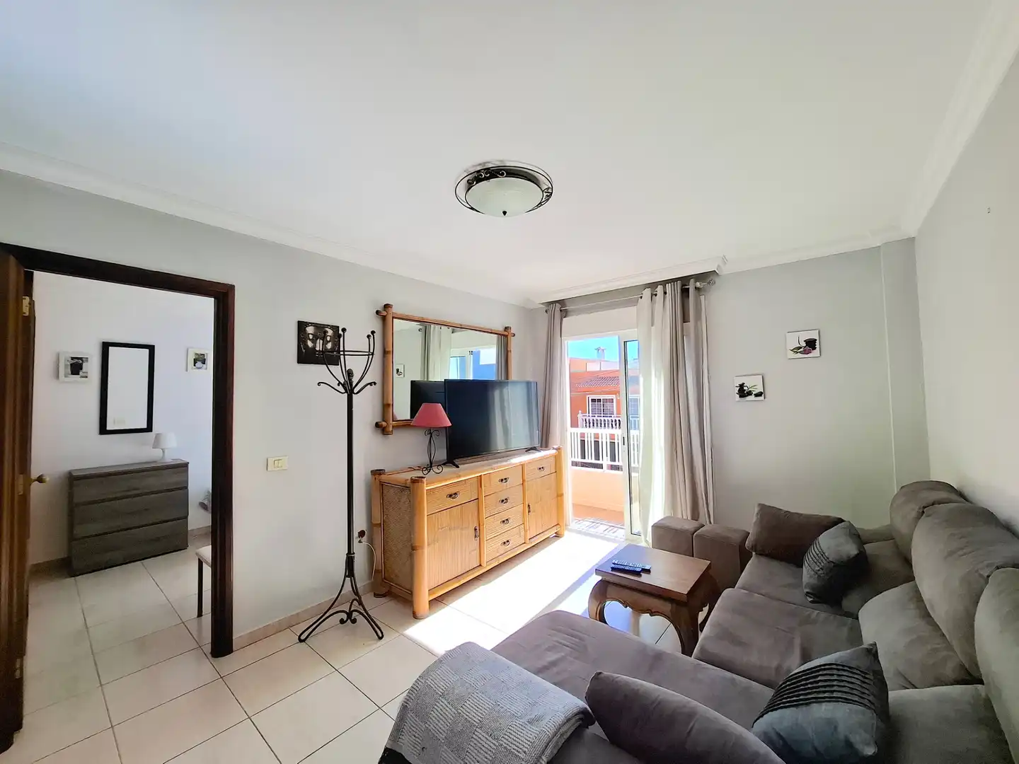Sala de estar de Piso en venta en Los Realejos con Terraza y Amueblado
