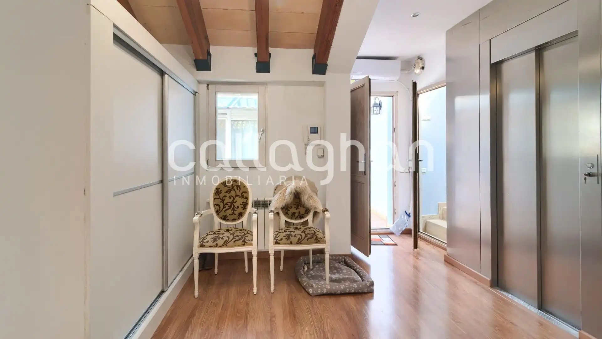 Detached homes for sale in Alzira  with Air Conditioner, Heating and Terrace