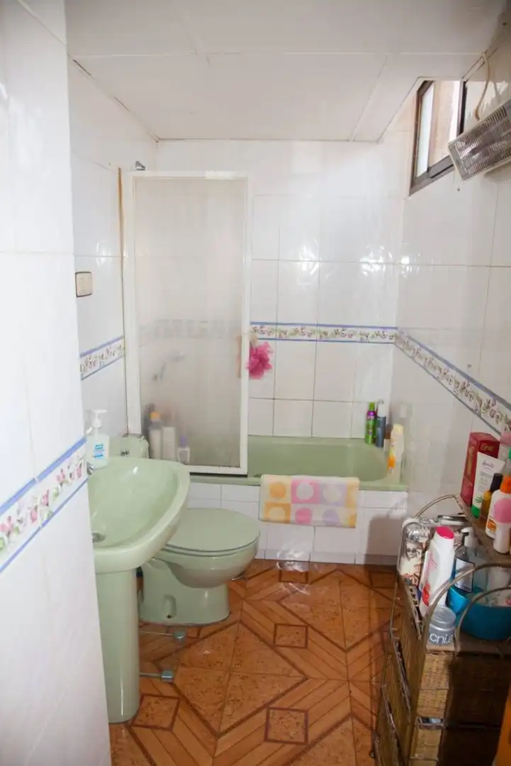 Bathroom of Flat for sale in Plasencia  with Air Conditioner, Heating and Private garden