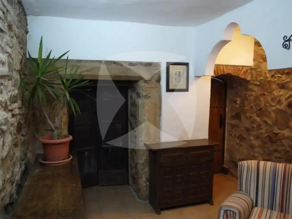 Houses for sale in Calle Puerta Valencia, Alburquerque