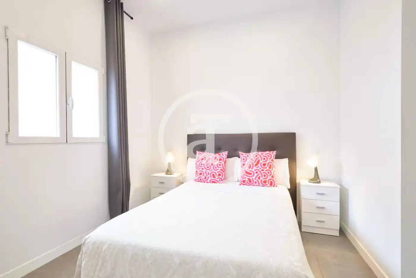 Schlafzimmer von Wohnung zur Miete in Madrid mit Klimaanlage, Heizung und Möbliert