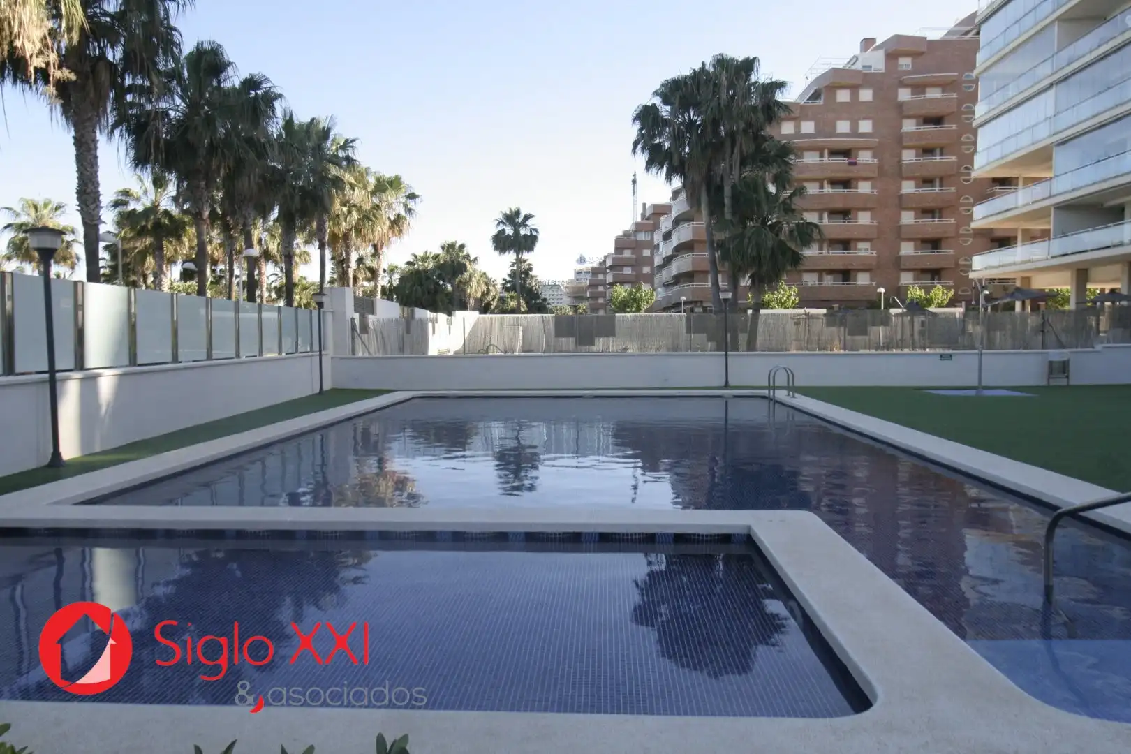Schwimmbecken von Wohnung zum Verkauf in Oropesa del Mar / Orpesa mit Klimaanlage, Heizung und Terrasse