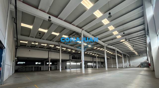 Nave industrial en Alquiler en Llinars del Vallès