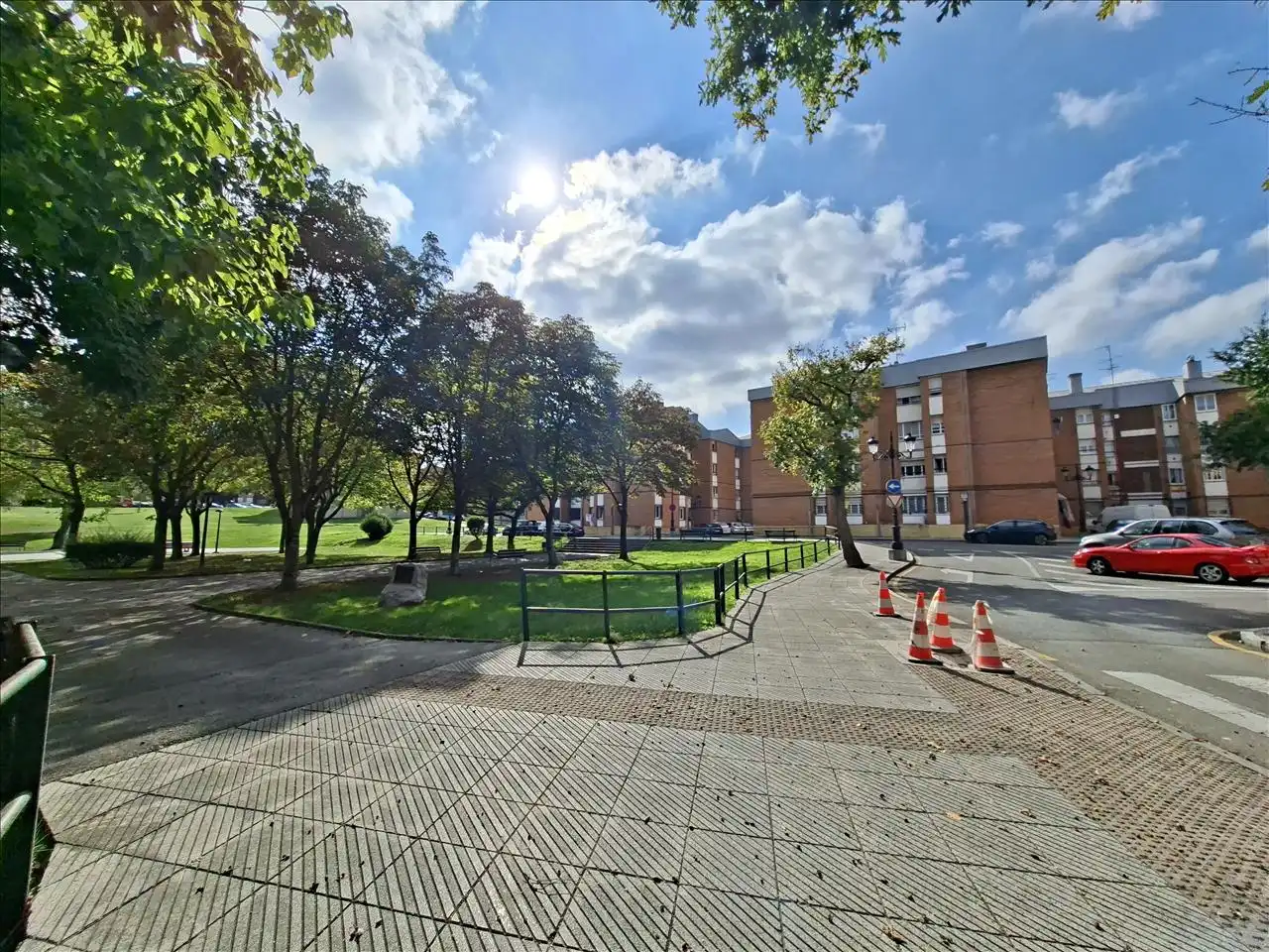 Vista exterior de Pis en venda en Oviedo 