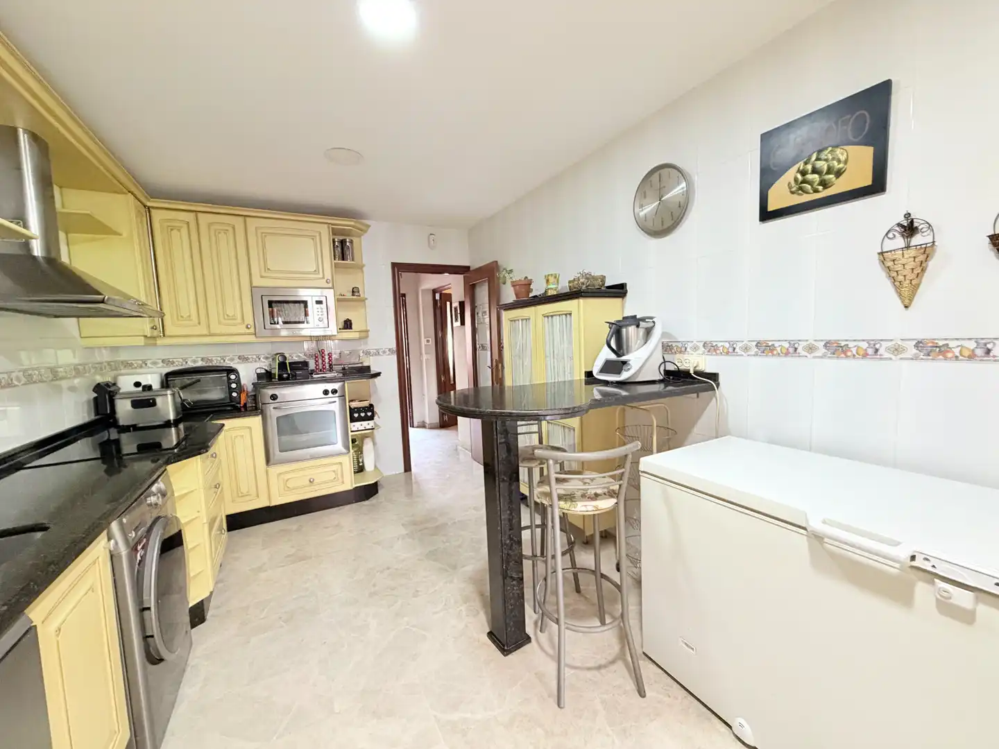 Kitchen of Detached homes for sale in Castilleja de Guzmán  with Air Conditioner, Terrace and Swimming Pool