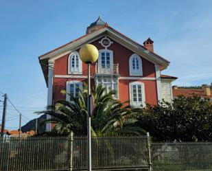 Exterior view of House or chalet for sale in Soto del Barco  with Heating and Parquet flooring