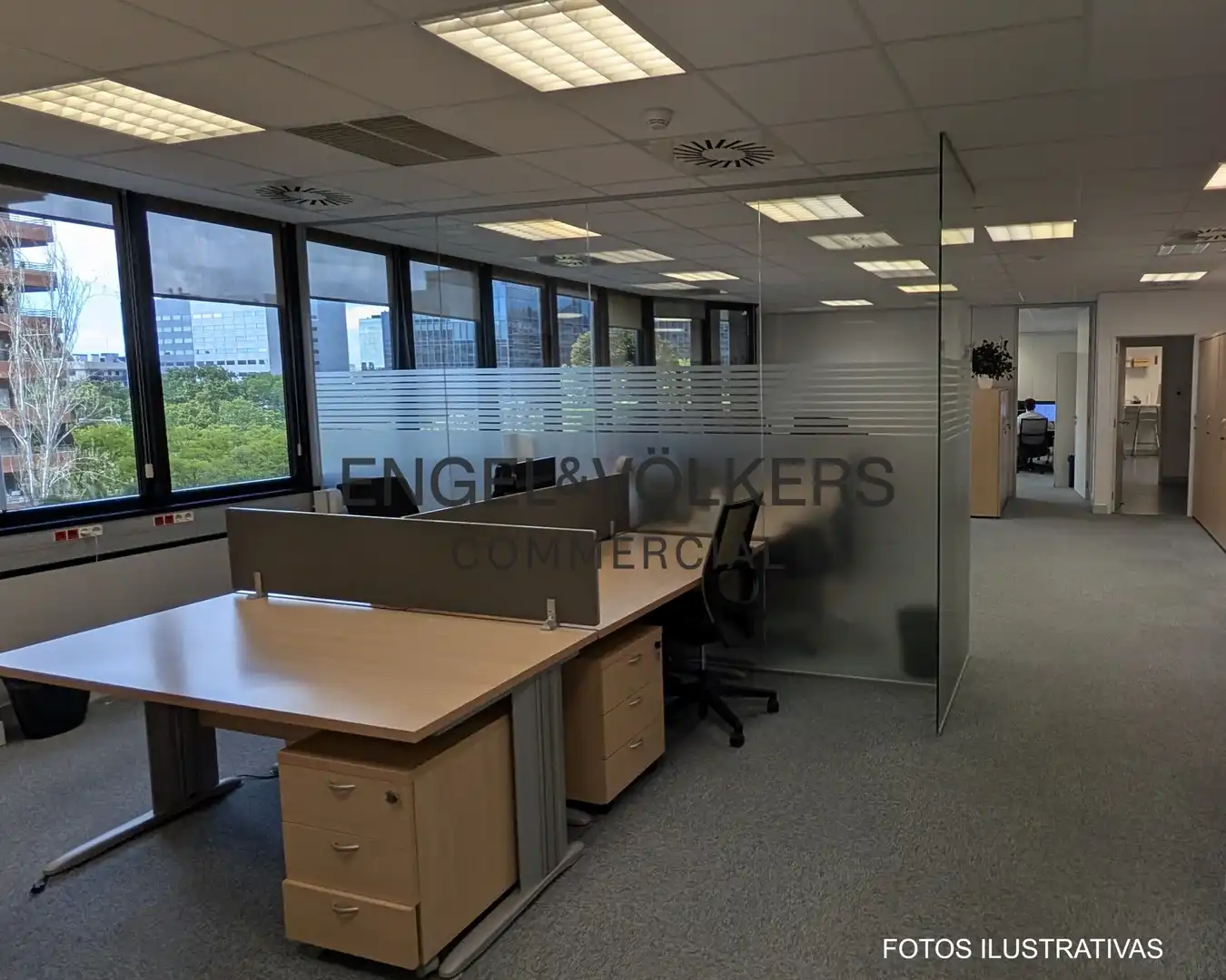 Office for rent in Barcelona  with Air Conditioner