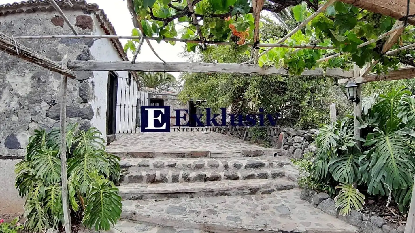 Country homes for sale in Buenavista del Norte