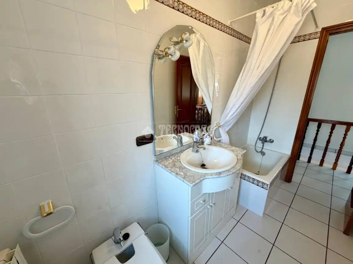 Baño de Casa o chalet en venta en Carrizo con Calefacción y Terraza