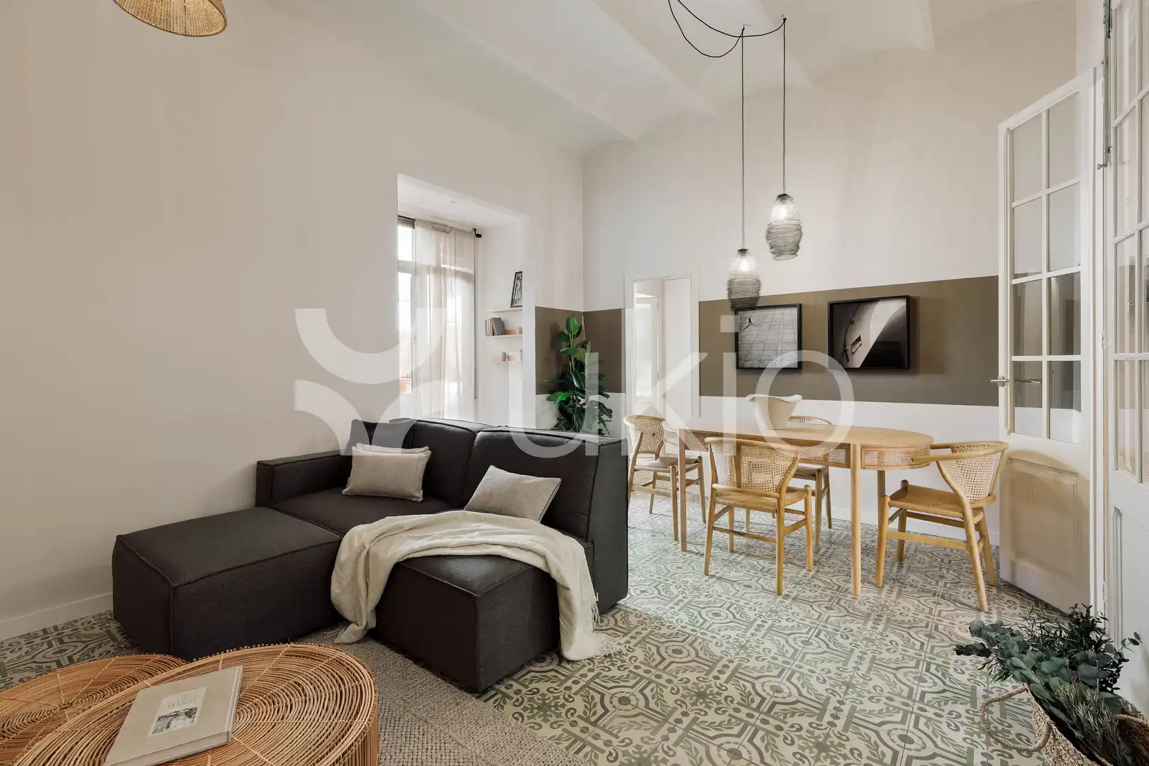 Sala de estar de Apartamento de alquiler en Barcelona con Aire acondicionado, Calefacción y Terraza