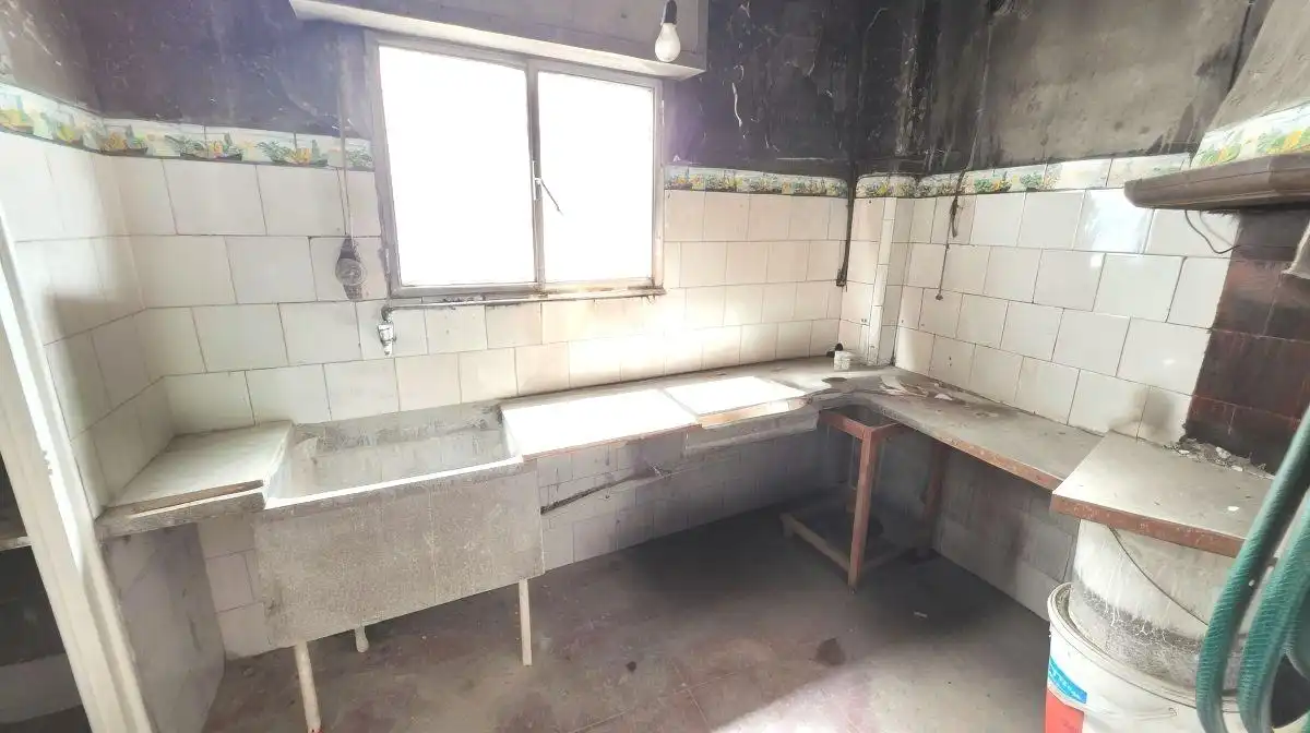 Cuina de Casa o xalet en venda en Paterna amb Terrassa