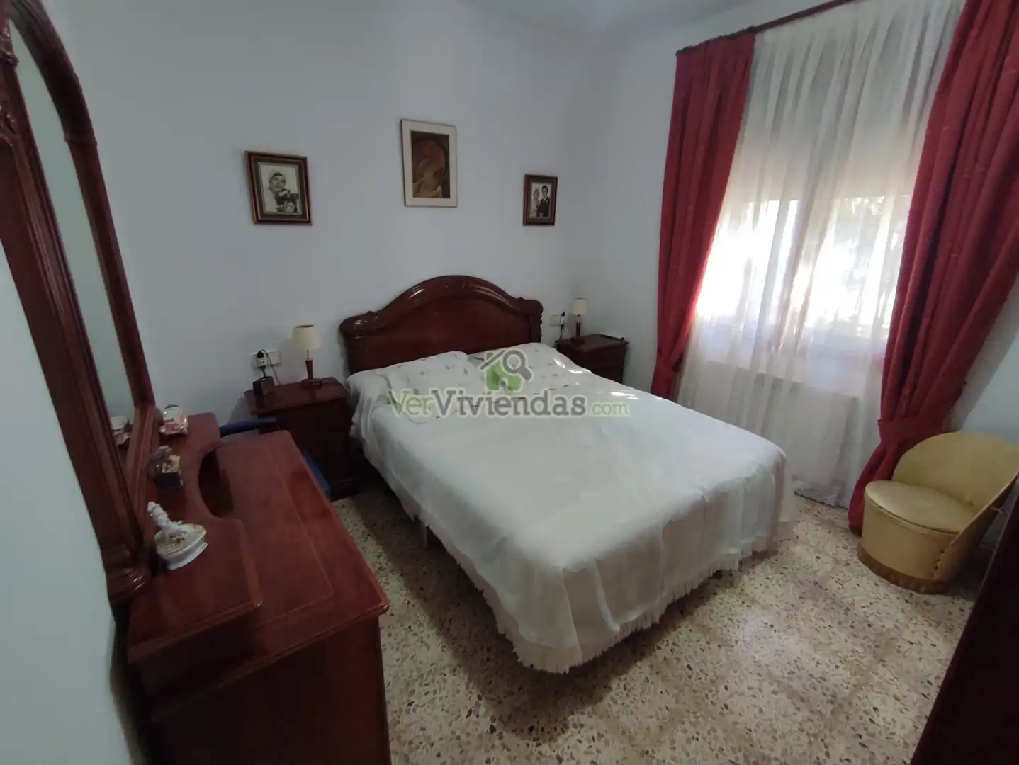 Casa o xalet en venda a Carrer Baix Llobregat, 30, Abrera
