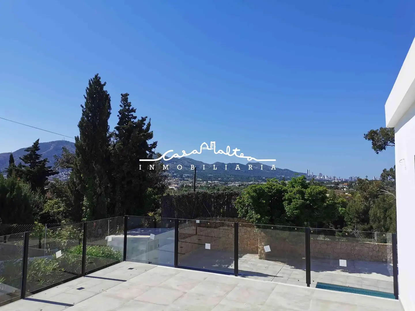 Exterior view of Houses for sale in L'Alfàs del Pi  with Air Conditioner, Private garden and Terrace