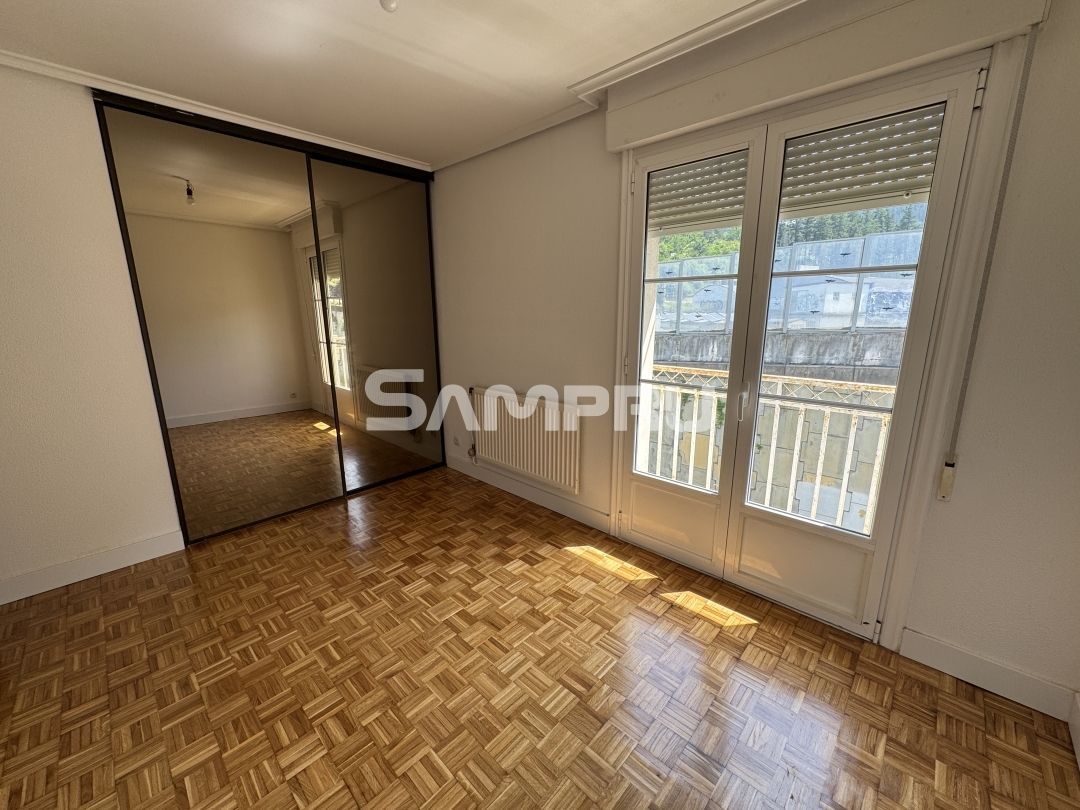 Dormitori de Pis en venda en Aretxabaleta amb Calefacció i Jardí privat