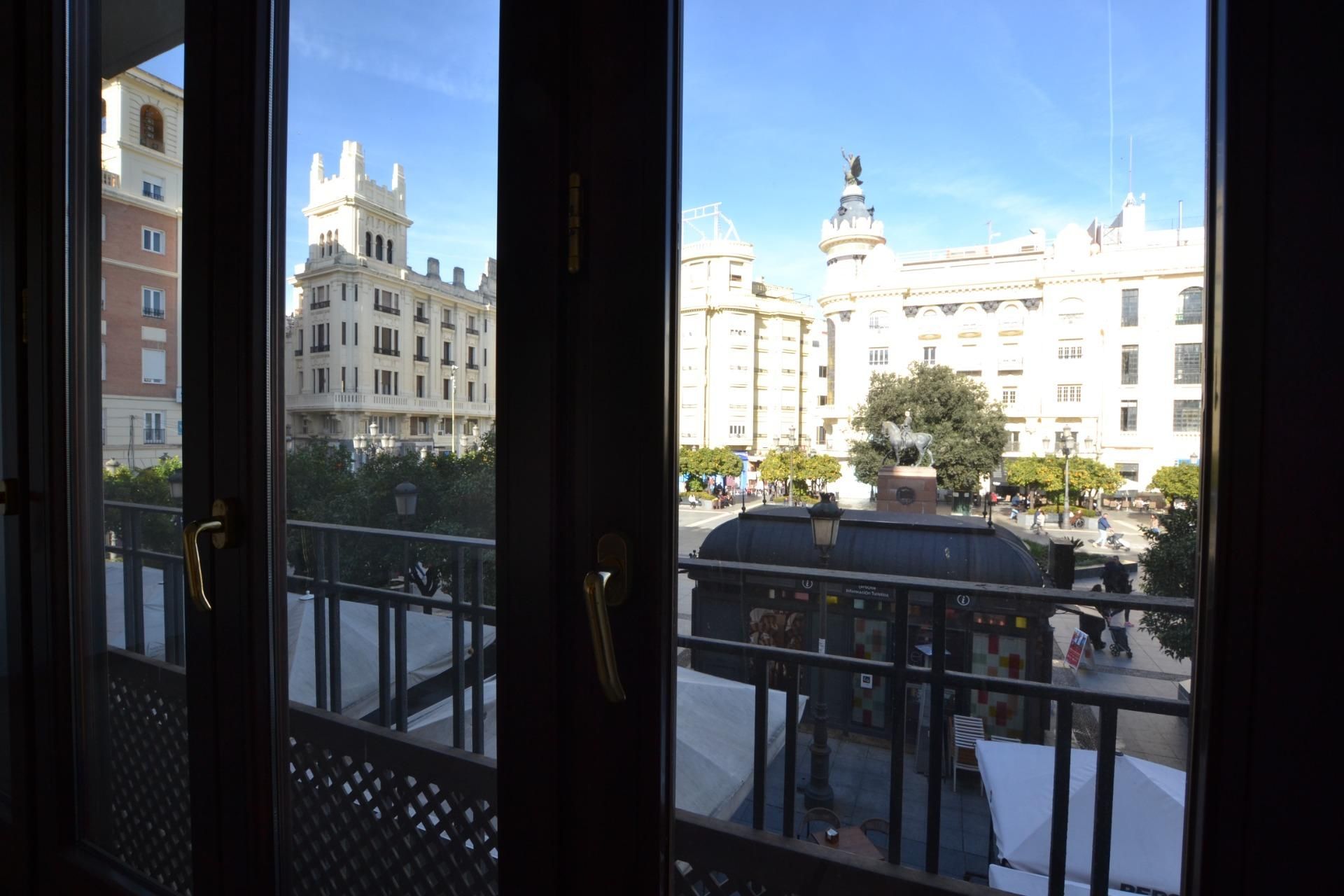 Piso en venta en Plaza de las Tendillas, Zona Centro, Centro