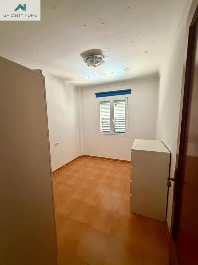 Dormitori de Casa adosada de lloguer en Rincón de la Victoria amb Aire condicionat, Jardí privat i Terrassa