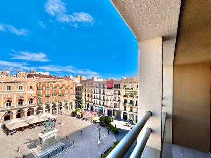 Exterior view of Flat for sale in Reus  with Air Conditioner and Terrace