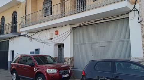Amplio inmueble con patio y terraza edificable en Torreblanca  Sevilla