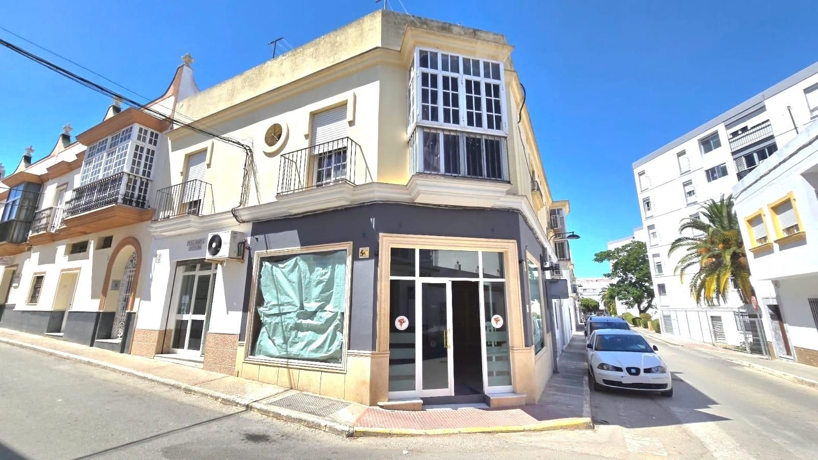 Vista exterior de Local de lloguer en Chiclana de la Frontera