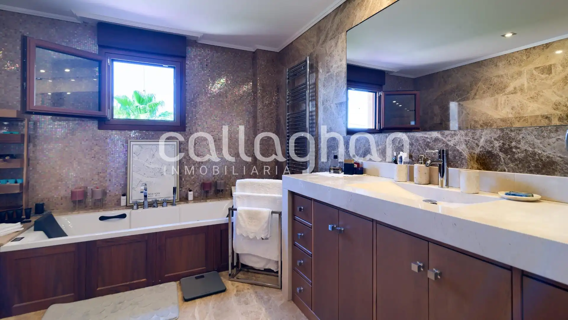 Bany de Casa o xalet en venda en Burriana / Borriana amb Aire condicionat, Calefacció i Jardí privat