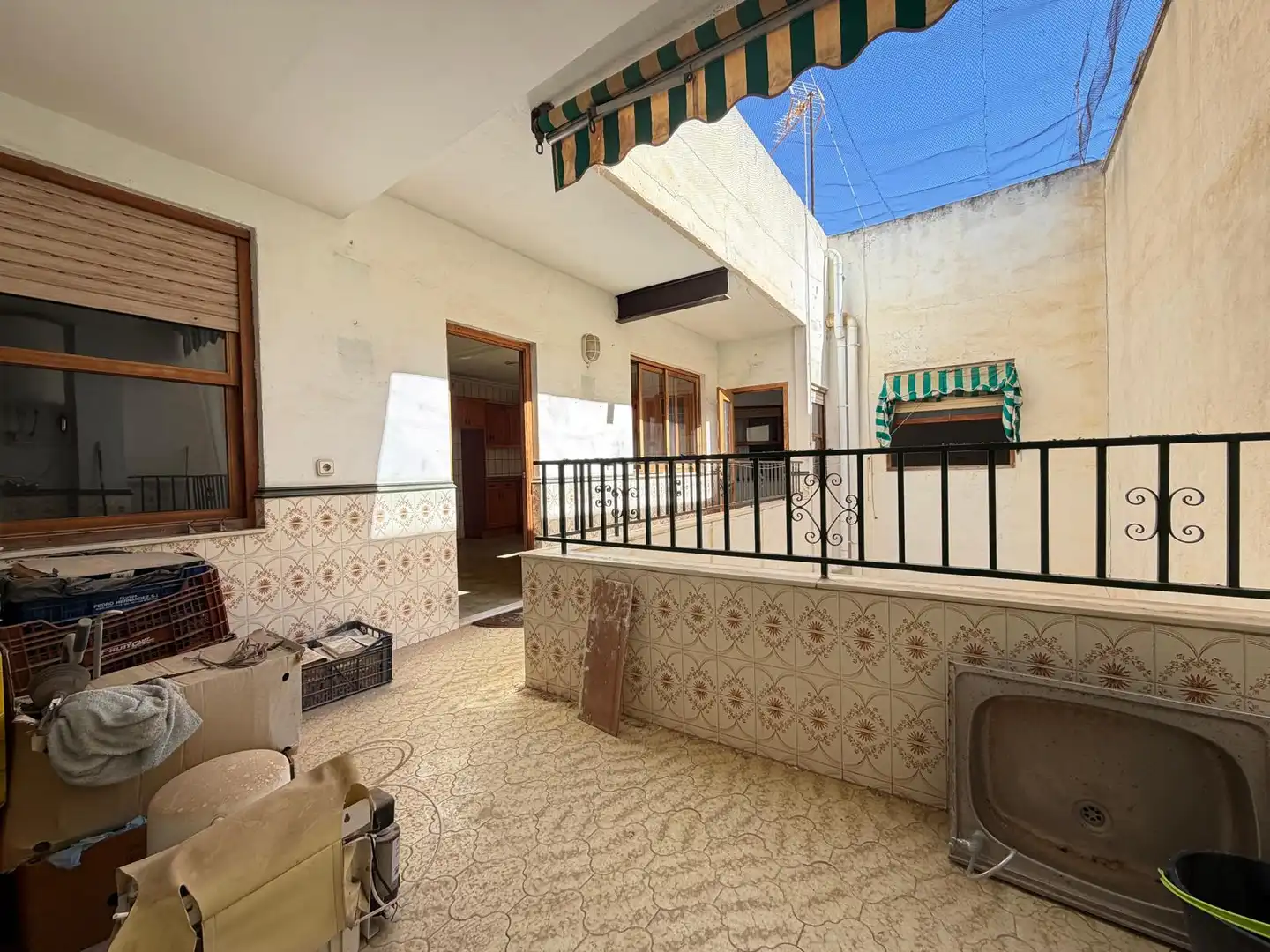 Exterior view of Flat for sale in Guardamar del Segura  with Terrace, Storage room and Furnished