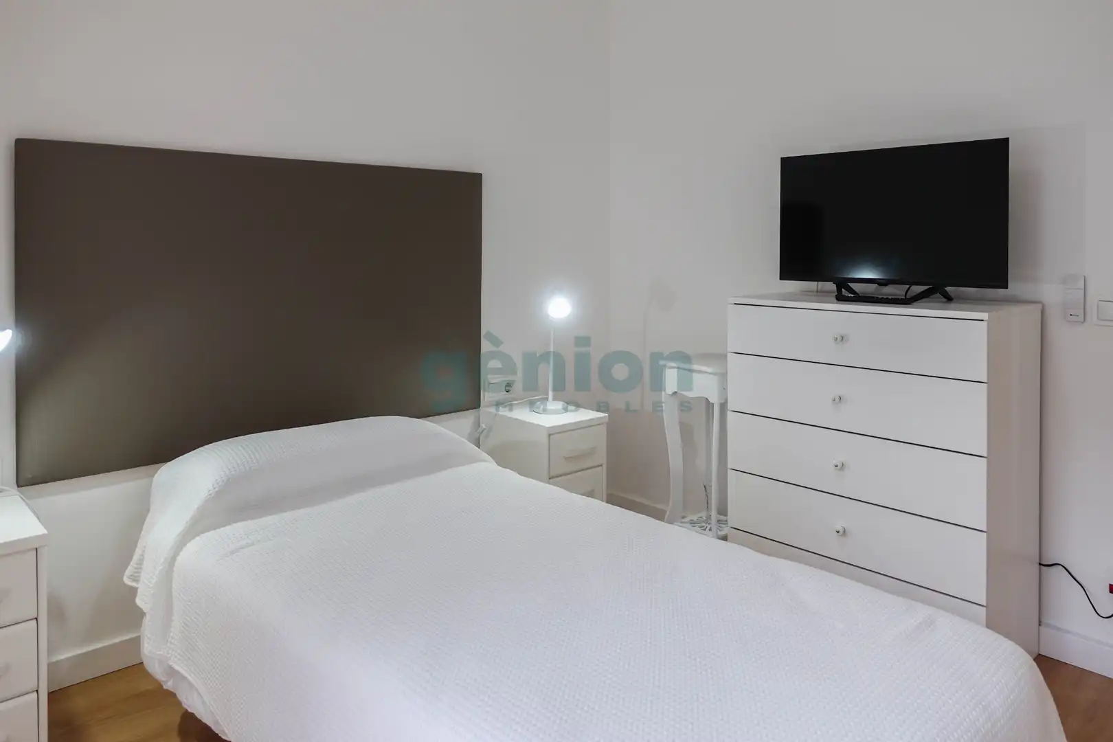 Habitación de Piso en venta en Girona con Aire acondicionado, Calefacción y Balcón